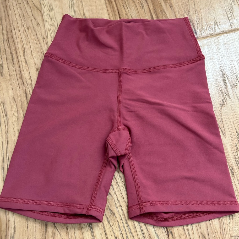 Skatie cece bike short in Berry